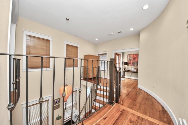 1810 Nicholson Street, Houston, TX 77008