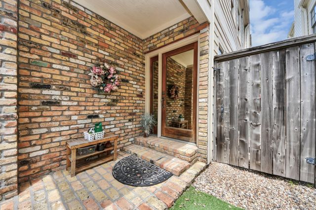 1810 Nicholson Street, Houston, TX 77008