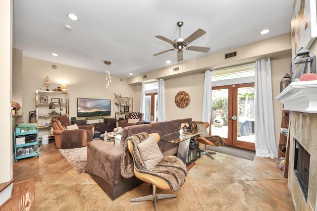 1810 Nicholson Street, Houston, TX 77008