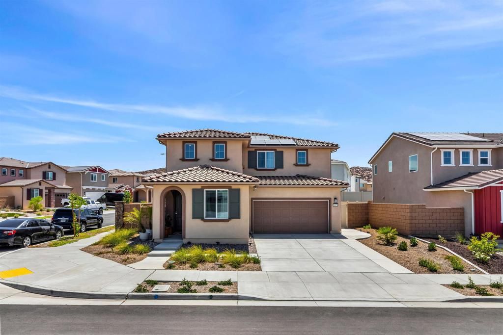 Image 2 of property listing at 34470 Sakura, French Valley, CA 92596