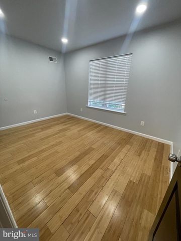 616 N 42ND ST, Philadelphia, PA 19104