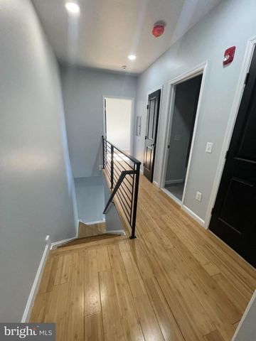 616 N 42ND ST, Philadelphia, PA 19104