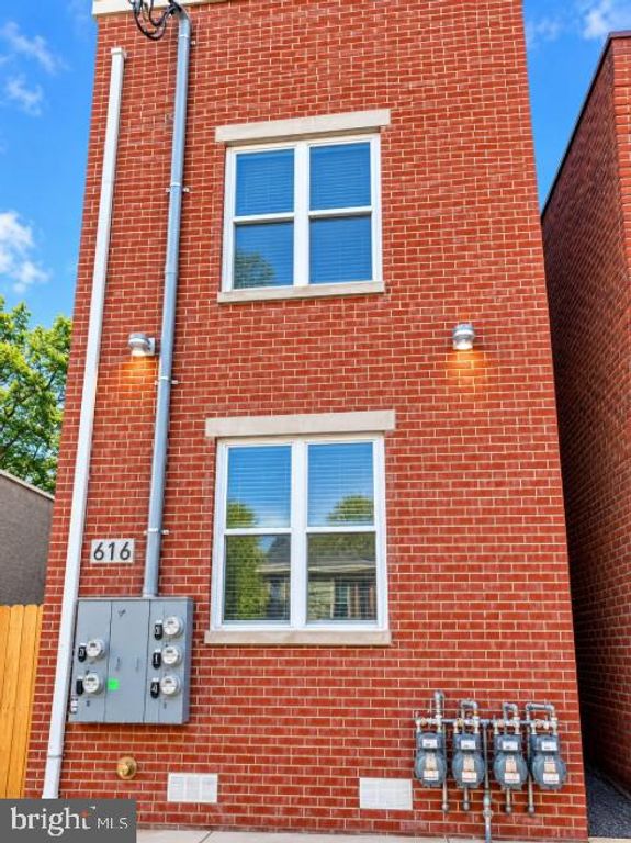 616 N 42ND ST, PHILADELPHIA, PA 19104 — exterior