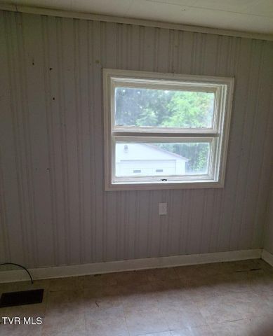 617 South Roan Street, Elizabethton, TN 37643