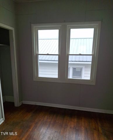 617 South Roan Street, Elizabethton, TN 37643