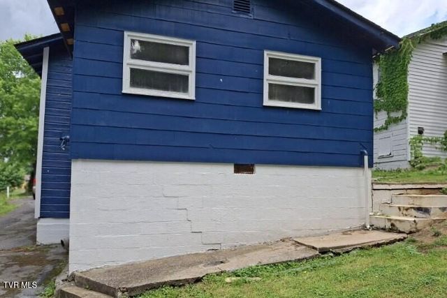 617 South Roan Street, Elizabethton, TN 37643