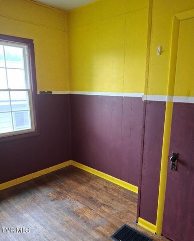 617 South Roan Street, Elizabethton, TN 37643
