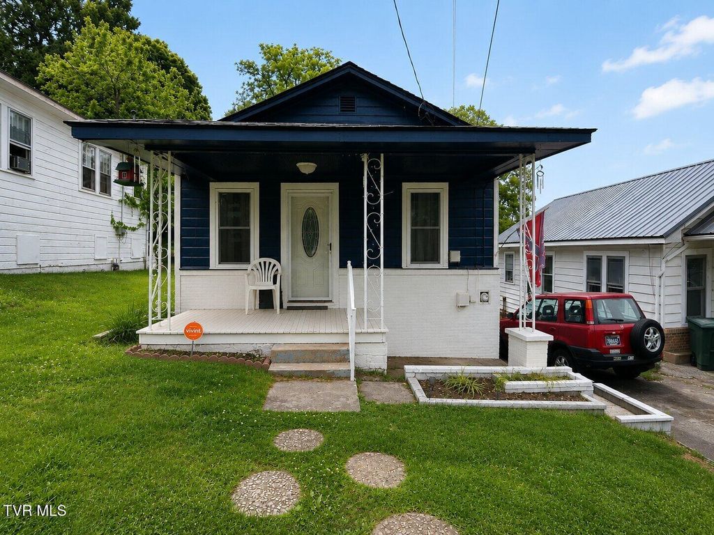 617 South Roan Street, Elizabethton, TN 37643