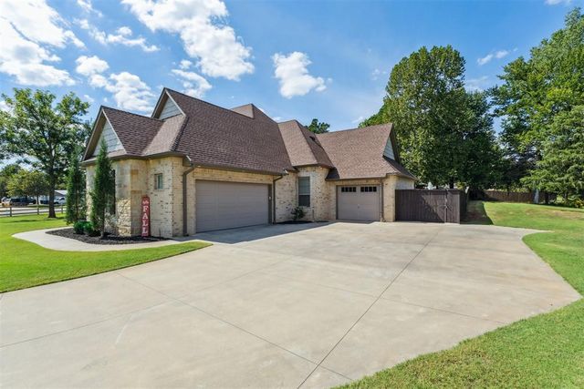 1553 Pine Meadow, Choctaw, OK 73020