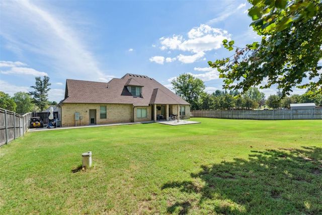 1553 Pine Meadow, Choctaw, OK 73020