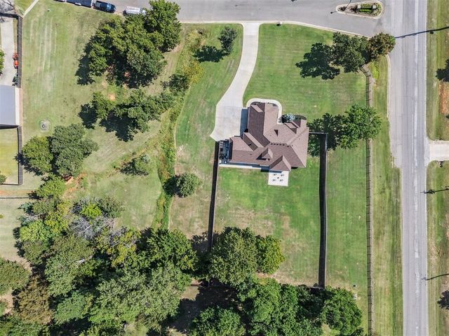 1553 Pine Meadow, Choctaw, OK 73020