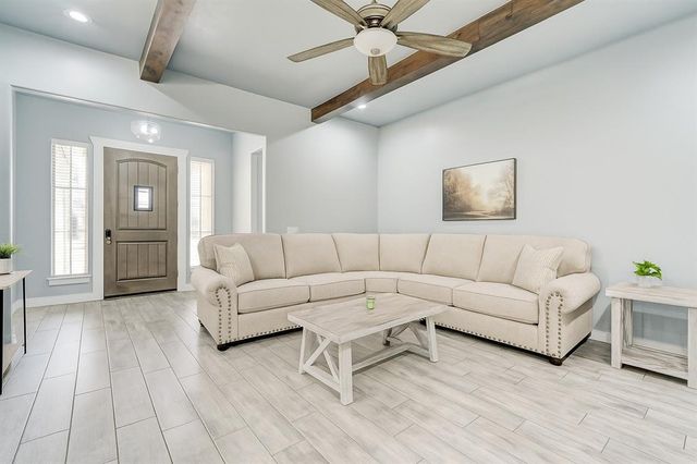 1553 Pine Meadow, Choctaw, OK 73020