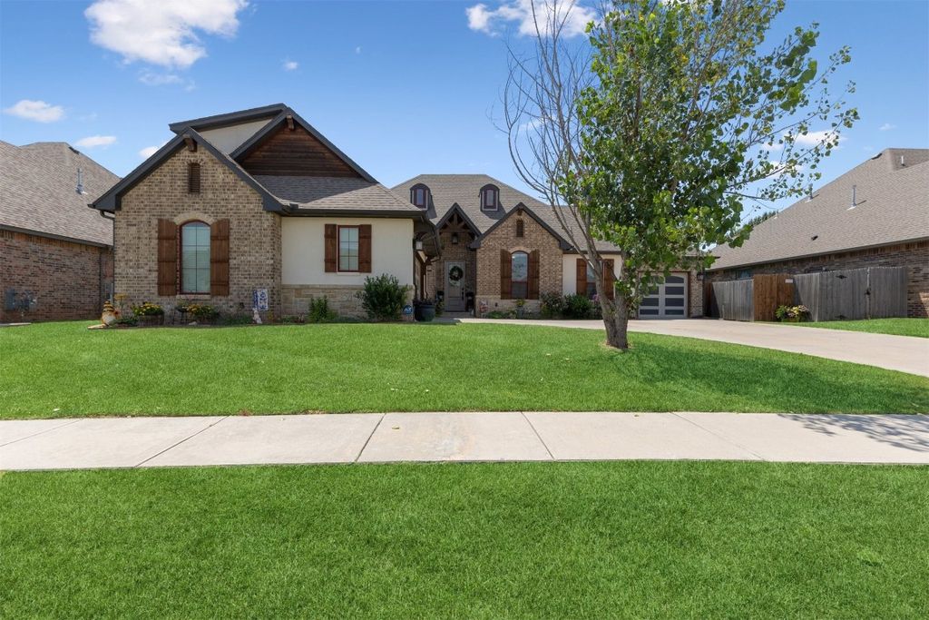 11612 NW 109th Street, Yukon, OK 73099