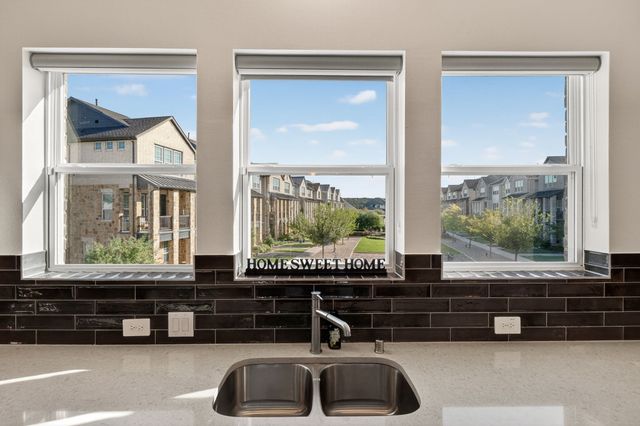 1318 Island Vista Drive, Arlington, TX 76005