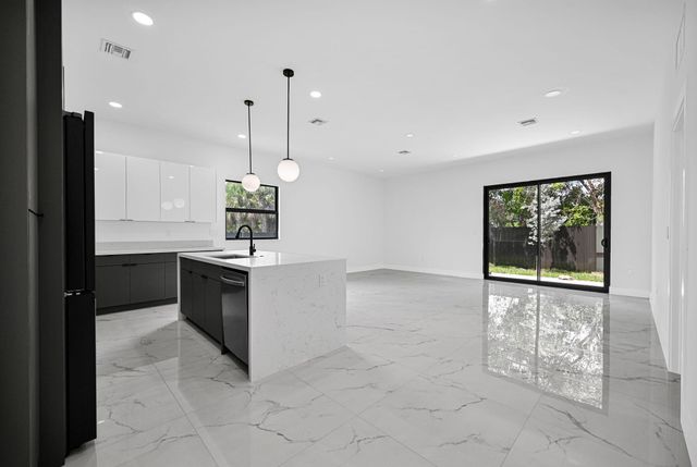 2791 NW 11th Court, Fort Lauderdale, FL 33311