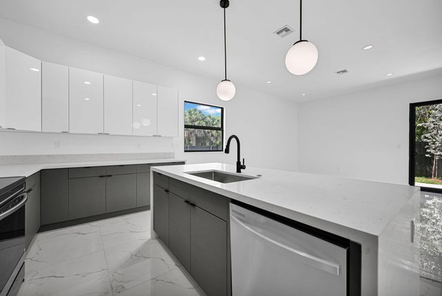 2791 NW 11th Court, Fort Lauderdale, FL 33311
