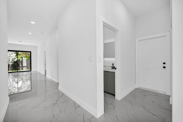 2791 NW 11th Court, Fort Lauderdale, FL 33311