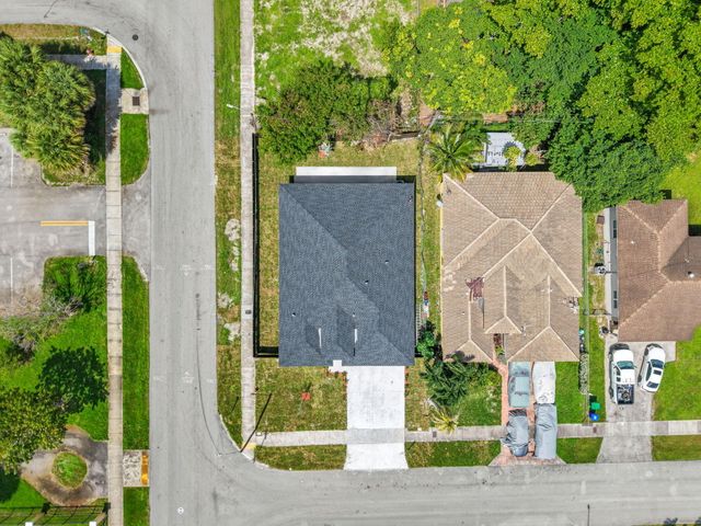2791 NW 11th Court, Fort Lauderdale, FL 33311