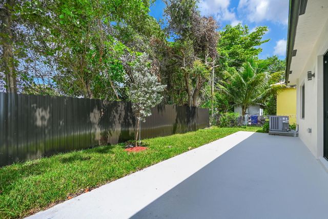 2791 NW 11th Court, Fort Lauderdale, FL 33311
