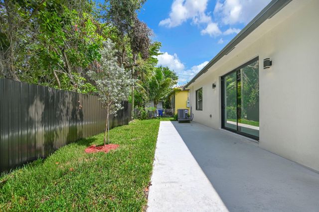 2791 NW 11th Court, Fort Lauderdale, FL 33311