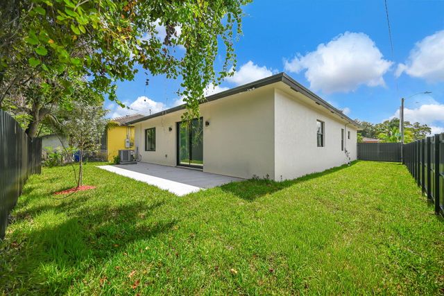 2791 NW 11th Court, Fort Lauderdale, FL 33311