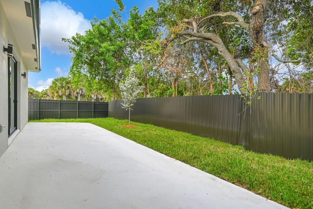 2791 NW 11th Court, Fort Lauderdale, FL 33311