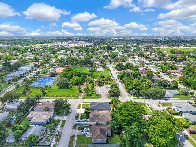 2791 NW 11th Court, Fort Lauderdale, FL 33311