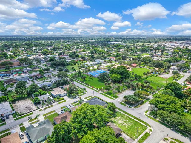 2791 NW 11th Court, Fort Lauderdale, FL 33311