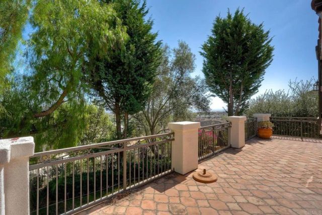 955 Wild Iris Court, San Marcos, CA 92078