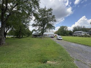 1088 Mattox Town Rd, Lawrenceburg, TN 38464