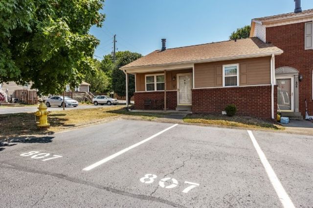 430 Walton Ferry Rd Apt 807, Hendersonville, TN 37075