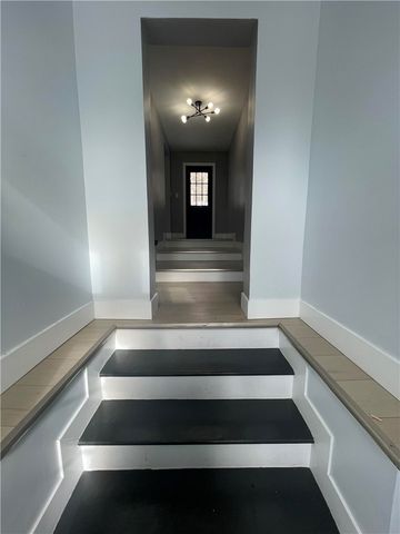 35 Fenwood Avenue, Smithfield, RI 02917