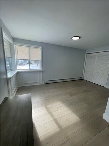 35 Fenwood Avenue, Smithfield, RI 02917