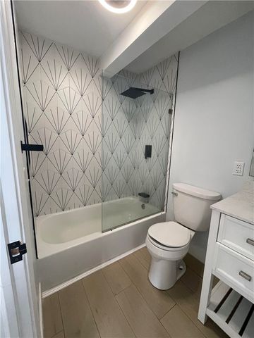 35 Fenwood Avenue, Smithfield, RI 02917