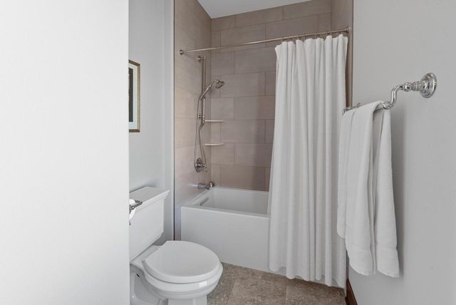 W278N8854 Twin Pine Circle, Hartland, WI 53029