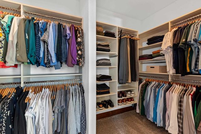 W278N8854 Twin Pine Circle, Hartland, WI 53029