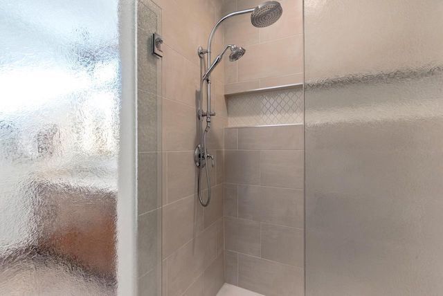 W278N8854 Twin Pine Circle, Hartland, WI 53029