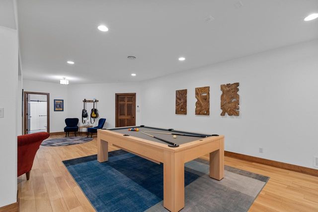 W278N8854 Twin Pine Circle, Hartland, WI 53029