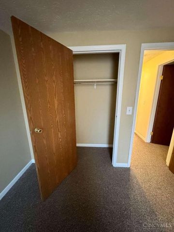 5299 FIELDSTONE Court W, West Chester, OH 45069