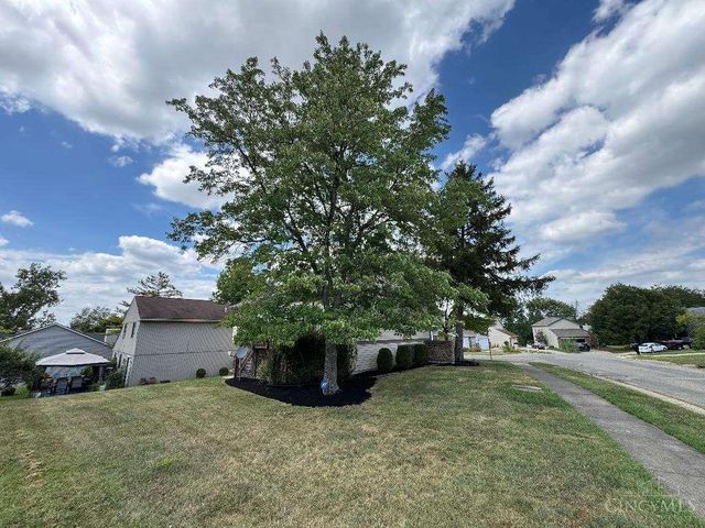 5299 FIELDSTONE Court W, West Chester, OH 45069