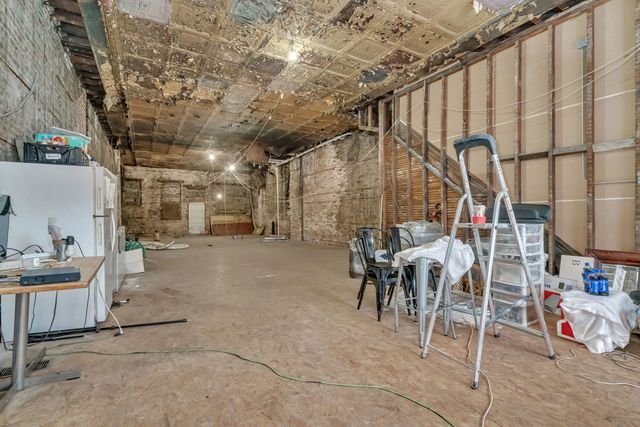 3708 W Roosevelt Road, Chicago, IL 60624