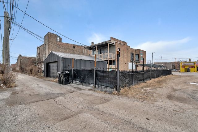 3708 W Roosevelt Road, Chicago, IL 60624