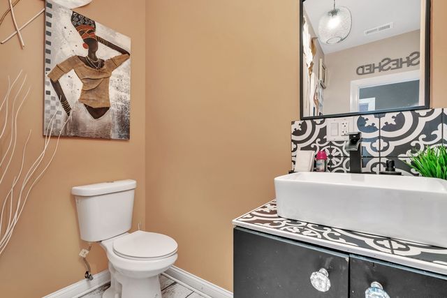 3708 W Roosevelt Road, Chicago, IL 60624