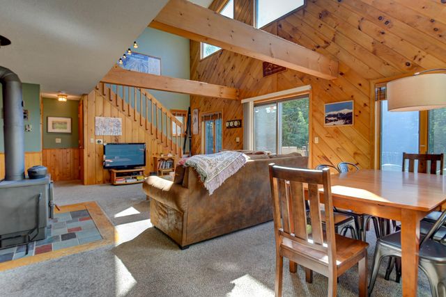 38 Iron Ledge Road, Bartlett, NH 03812