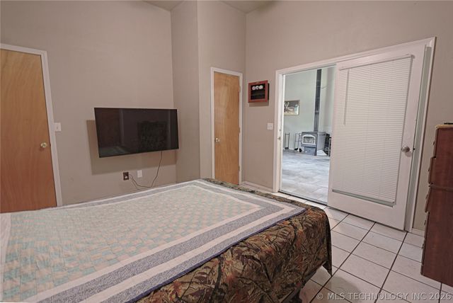13544 N Shoreline Drive, Hulbert, OK 74441