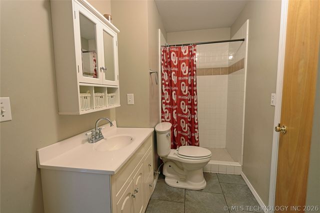 13544 N Shoreline Drive, Hulbert, OK 74441