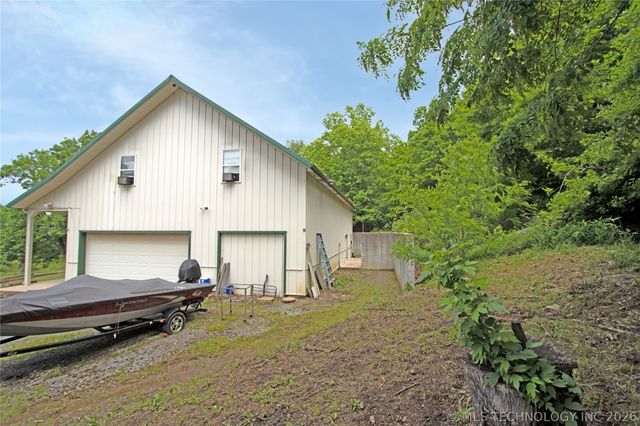 13544 N Shoreline Drive, Hulbert, OK 74441