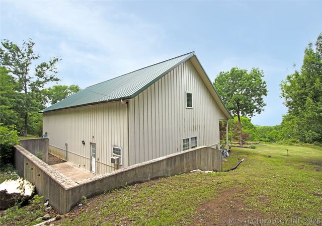 13544 N Shoreline Drive, Hulbert, OK 74441