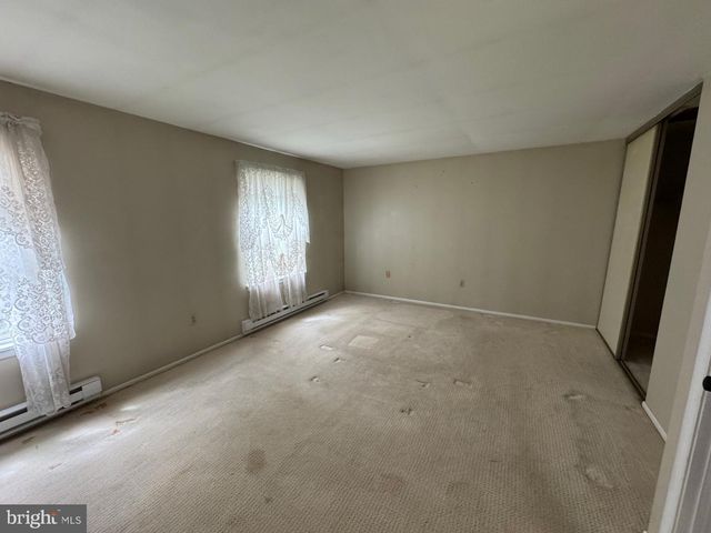 715 HEMPFIELD HILL, Columbia, PA 17512