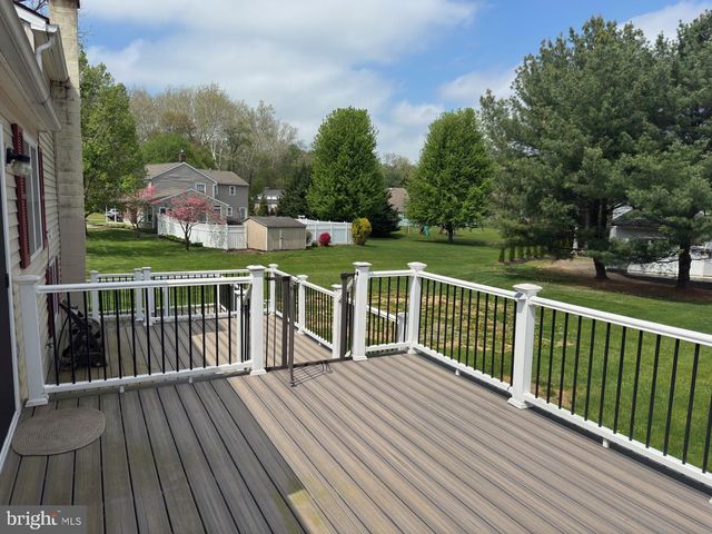 715 HEMPFIELD HILL, Columbia, PA 17512